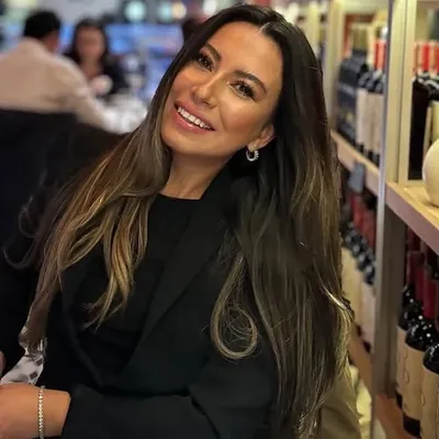 Suzan Şen profile