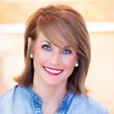 Suzanne Cunningham profile