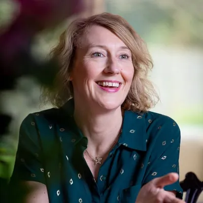 Suzi Carter profile