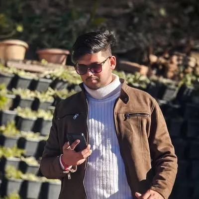 स्वयं❣️ profile