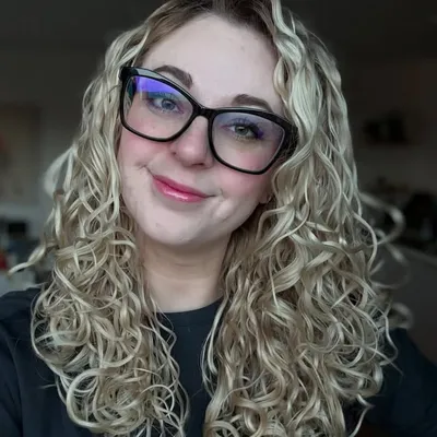 Alina A. profile