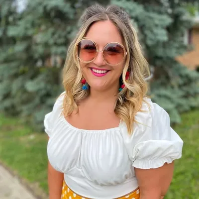 Erica Leigh profile