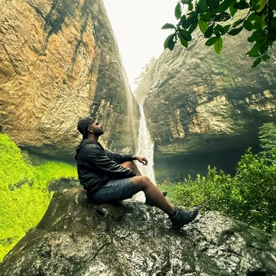 ๐ฆ๐๐ฟ๐๐ฎ | Travel & Trek profile