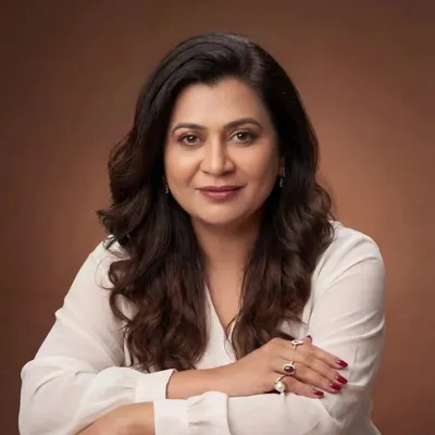 Sweety Shah's Makeover - International Makeup & Hair Artist profile
