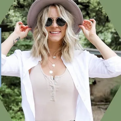 Ashley Rollins profile