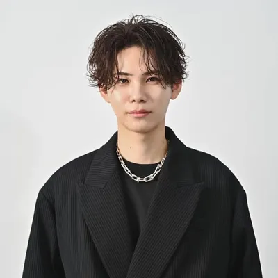 竹内一輝 【美容室Five代表】 profile