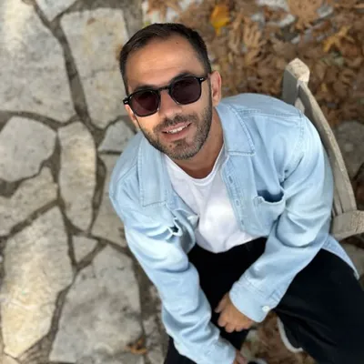 Takis Damvakaris profile