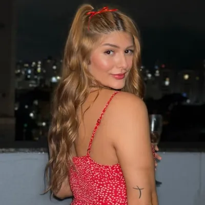 Talita Tiburski profile
