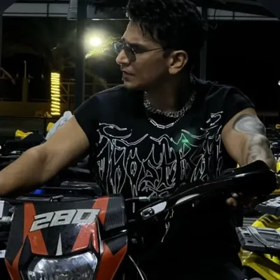 PRINCE YUVIKA NARULA ♥️♥️♥️ profile