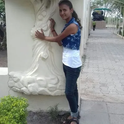 Tanuja profile
