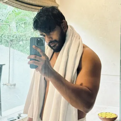 Tanweer khan profile