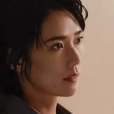 Tao Okamoto/岡本多緒 profile