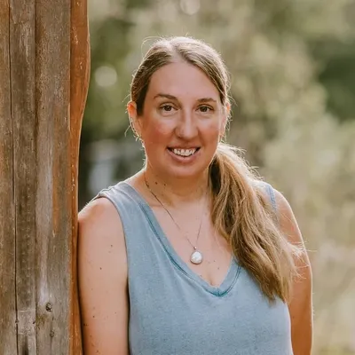 Tara Johnston profile