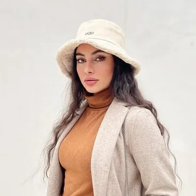 Tarlan Parvaneh profile