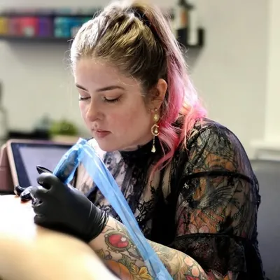 Taylor Sguazzin | London ON Tattoo Artist ๐ฟ profile