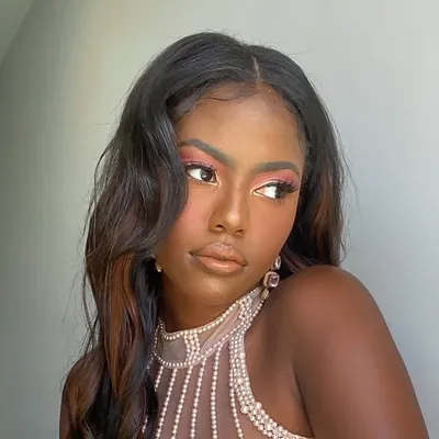 Taylor Chanel | Host + Fashion profile