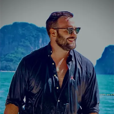 ETIENNE LAPORTE ๐ Languages & Travels profile