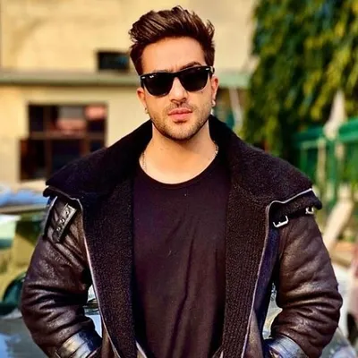 ALYGONIMYHERO profile