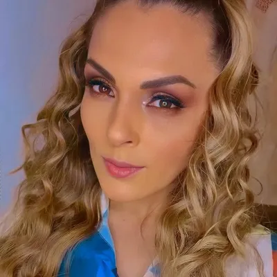 Ale La Jarocha Fans ⚡️ profile