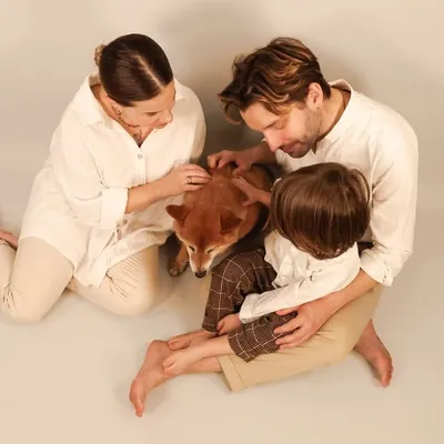 Lara, Oliver & Lenn profile