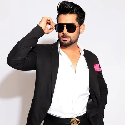 Tehraan Bakshi profile