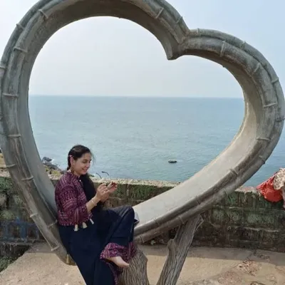 Tejashree garud profile