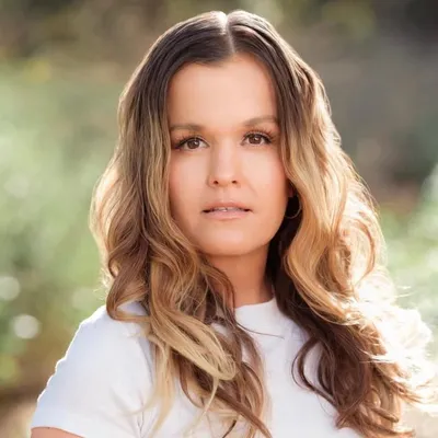 Terra Jolé profile