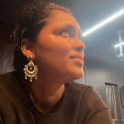 Tess Joseph profile