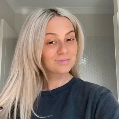 Tess Struber profile