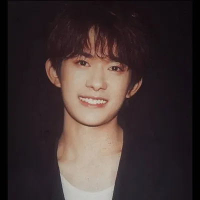 TFBOYS -易烊千玺 J A C K S O N Instagram profile photo