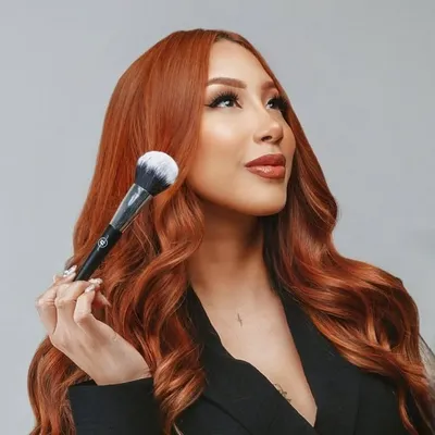 Estefanie Alvarado profile