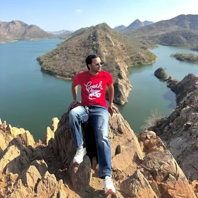 Tokir Nagori profile