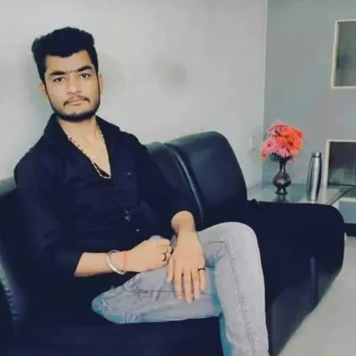 ThAkuR viNaY siNh SomVaNsHi profile