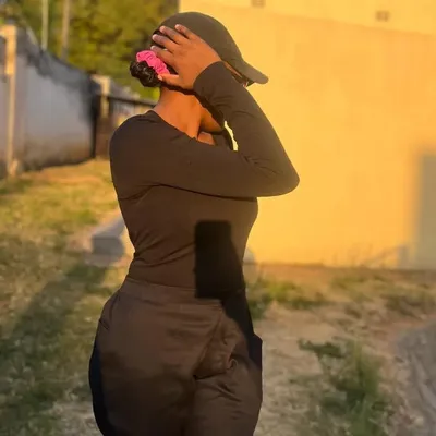 Miss.Dube.Herself profile
