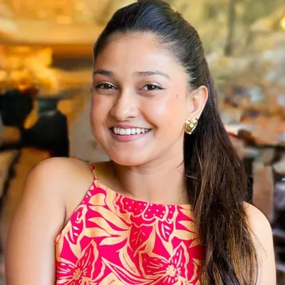 Thaveesha Akurugoda | Content Creator 🧿 profile