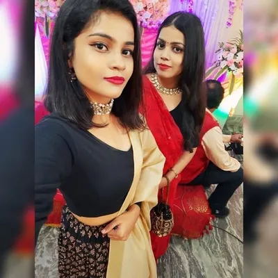 SOUMILI & SWARNALI ๐๐๐๐๐๐๐๐ profile