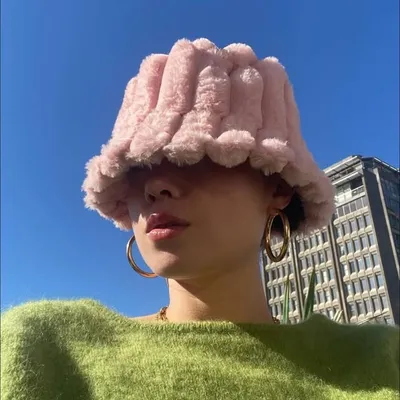Zöya Pon profile