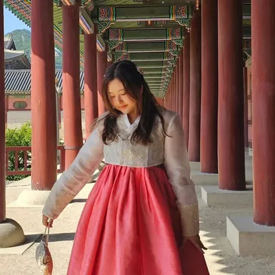 Sarah || ThatPickyKoreanGirl profile