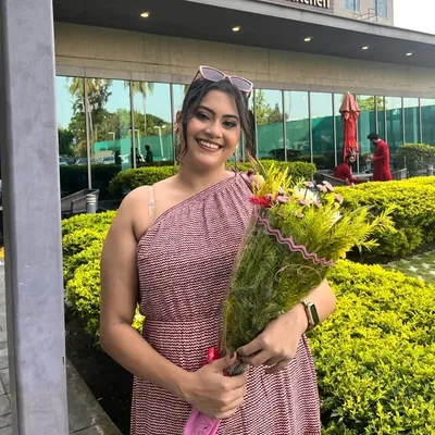 Eshita Banerjee || Kolkata Plus Size Fashion Blogger