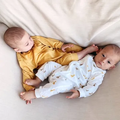 Oscar & Brooks Bunton profile