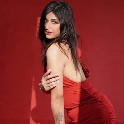 ऋ (Hriti Dhar) profile