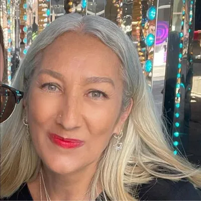 Wendy Dixon profile