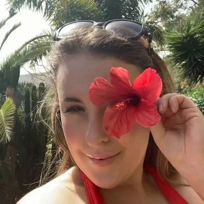 Sarah Leckie: Discovering Beauty! profile