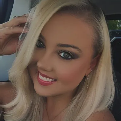 The Blonde Diary profile