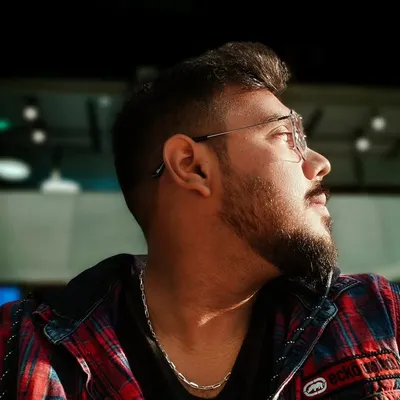 Vicky Deva profile