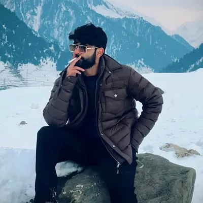 Hamza Damupur profile