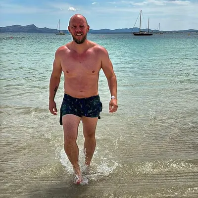 James - The Honest Dad - Gym going, UC fighting SEN Dad profile