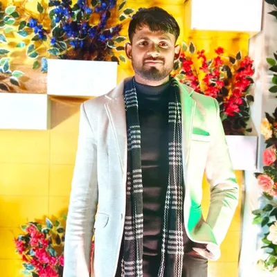 Satish Mahi๐งโ๐ป๐ profile