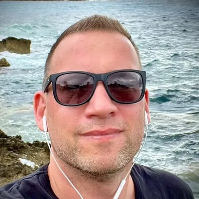 Ronny Schurm profile