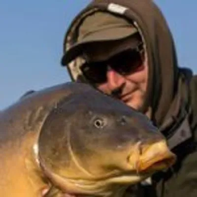 Oli Davies profile